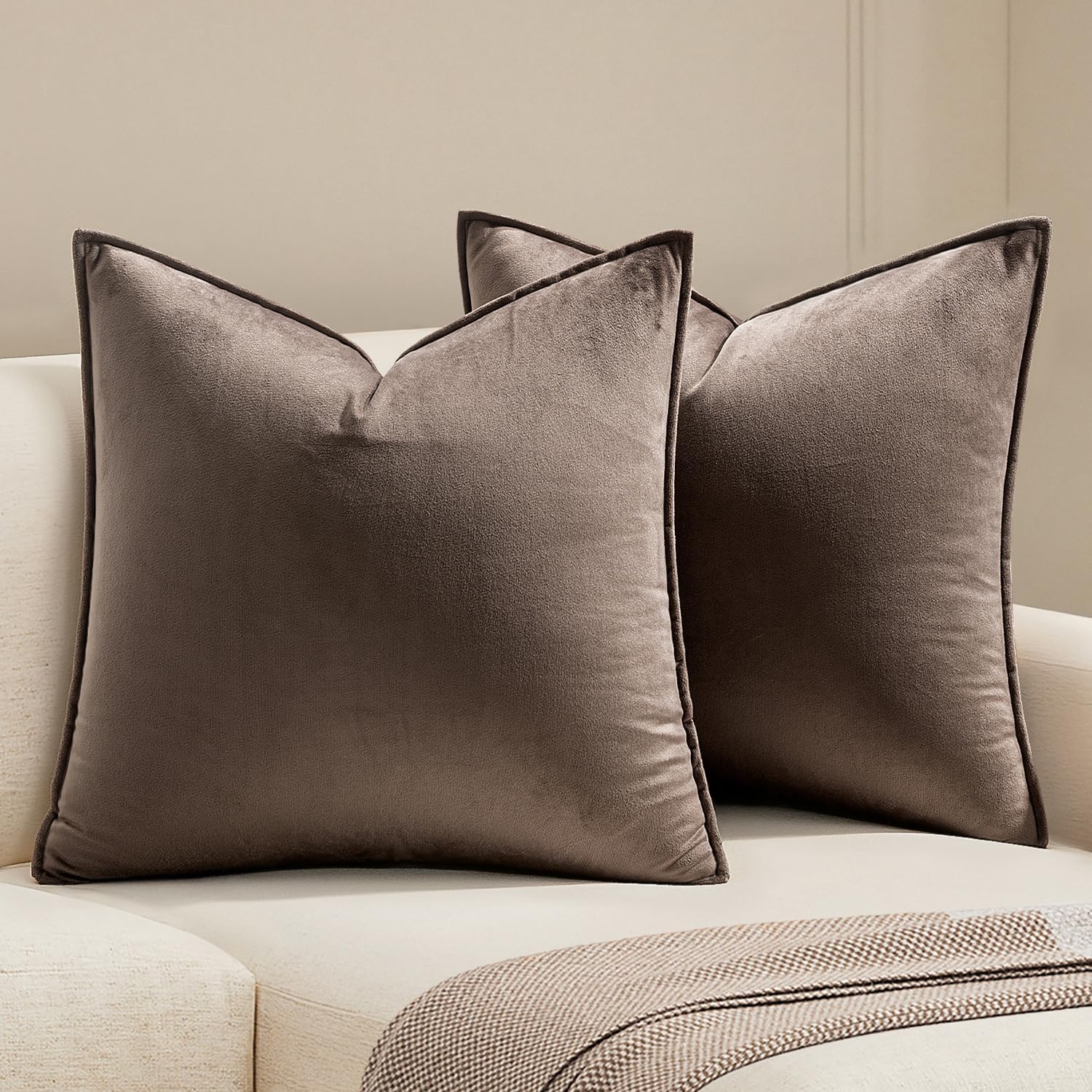 MIULEE Brown Velvet Throw Pillow Covers 20x20 Soft Decorative Solid Square Cushion Cases Pack of 2 Modern Luxury Home Decor for Couch, Sofa, Bedroom